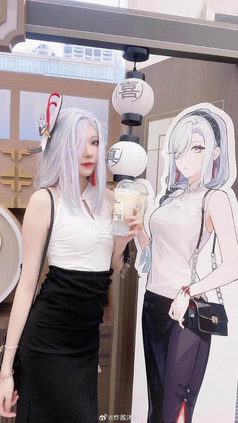 炸酱沐沐猫的cos作品更新了，充满创意和灵感